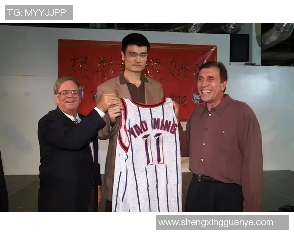 姚明出场镜头背后的故事与篮球传奇的传承与影响