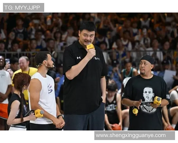 姚明：从篮球场上的巨人到全球体育文化的标志性人物